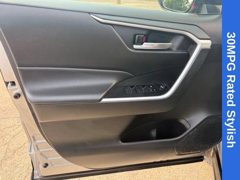 Used 2024 Toyota RAV4 XLE FWD image 19