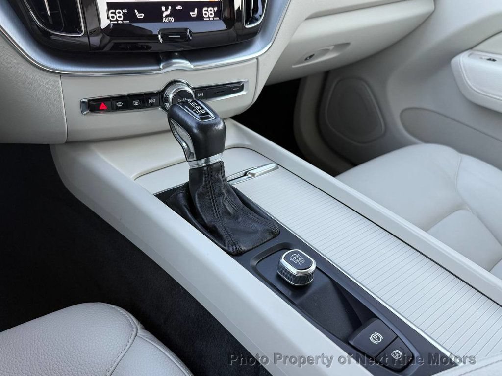 Used 2018 Volvo XC60 T5 Momentum w/ Vision Package AWD/4WD image 26