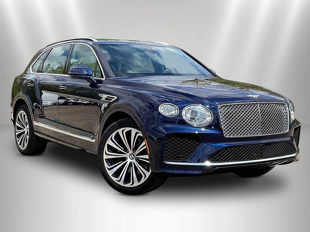 Used 2021 Bentley Bentayga AWD/4WD image 3