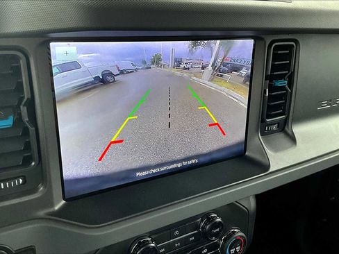 Certified 2024 Ford Bronco Black Diamond image 24