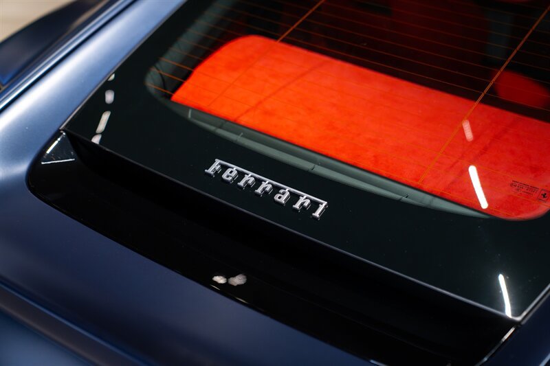Used 2018 Ferrari 812 Superfast RWD image 32