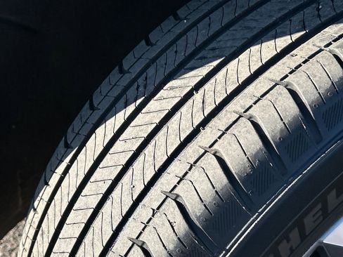 Used 2025 Chevrolet Equinox LT image 27