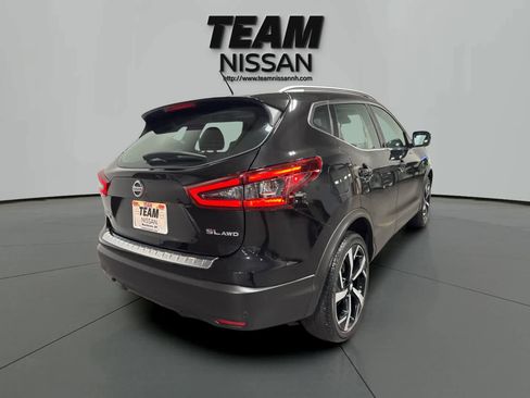 Used 2022 Nissan Rogue Sport SL w/ Premium Package image 7