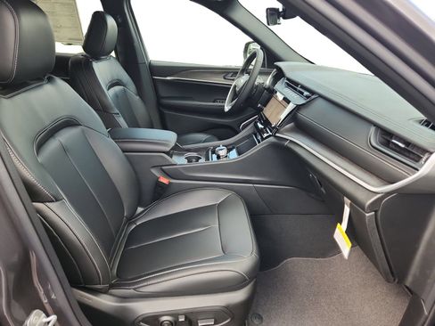 New 2026 Jeep Grand Cherokee L Limited AWD/4WD image 24