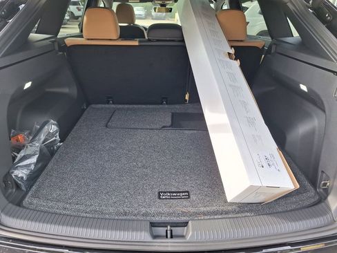 New 2026 Volkswagen Atlas Cross Sport SEL R-Line image 26