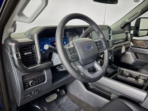 New 2026 Ford F250 Lariat w/ Black Appearance Package image 9