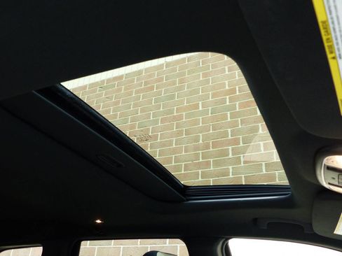 Used 2016 Jeep Grand Cherokee Laredo 75th Anniversary image 18