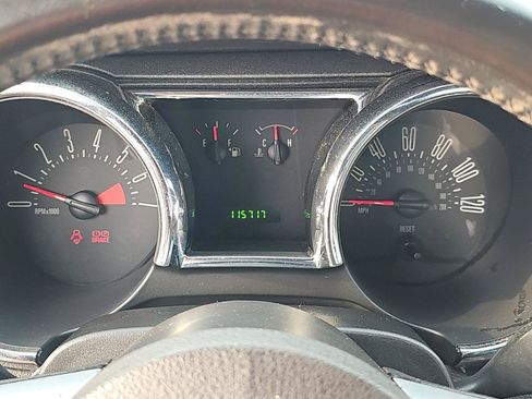 Used 2005 Ford Mustang Premium RWD image 8