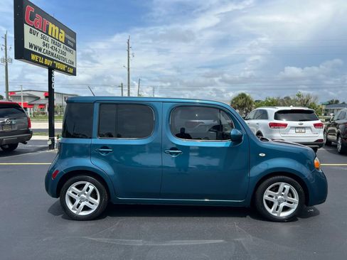 Used 2014 Nissan Cube 1.8 SL w/ SL Preferred Package FWD image 4