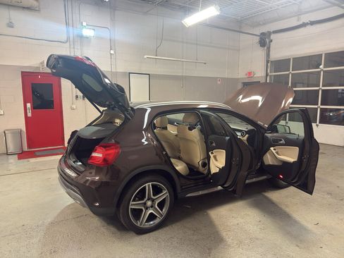 Used 2016 Mercedes-Benz GLA 250 4MATIC image 13