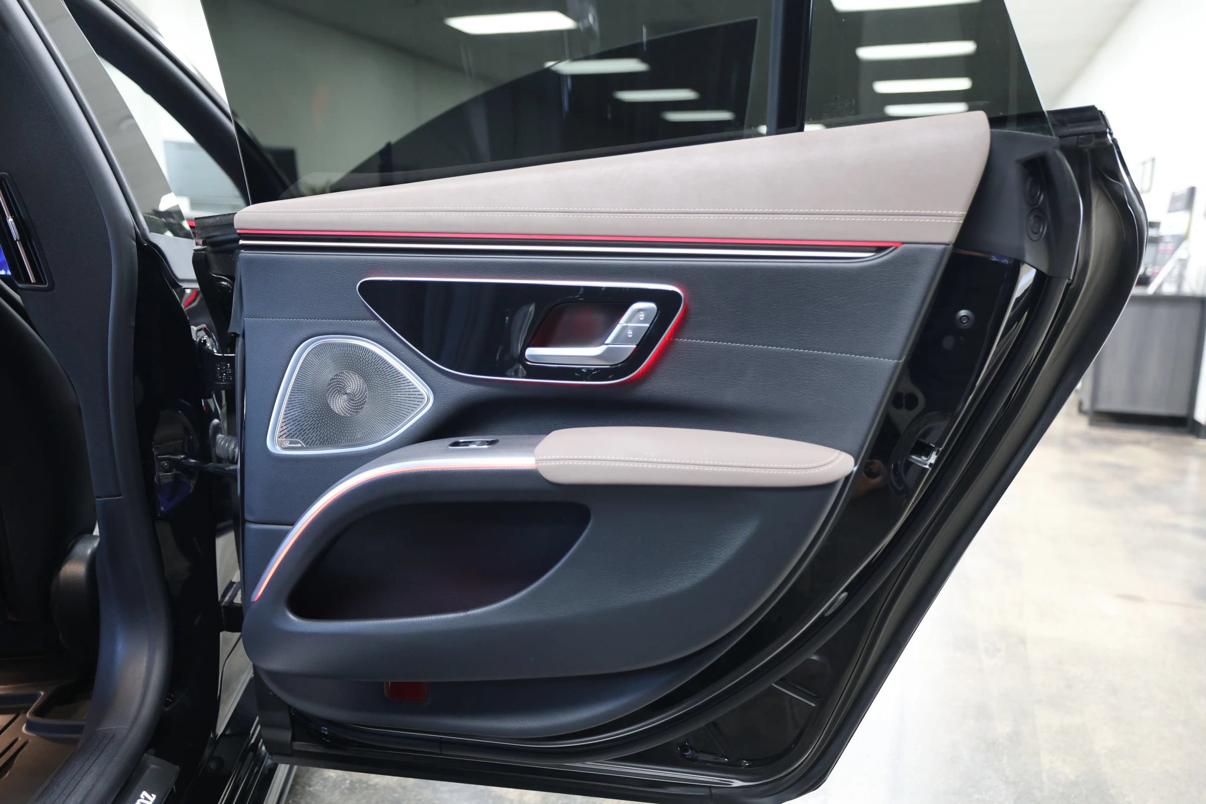 Used 2022 Mercedes-Benz EQS 580 4MATIC Sedan image 52