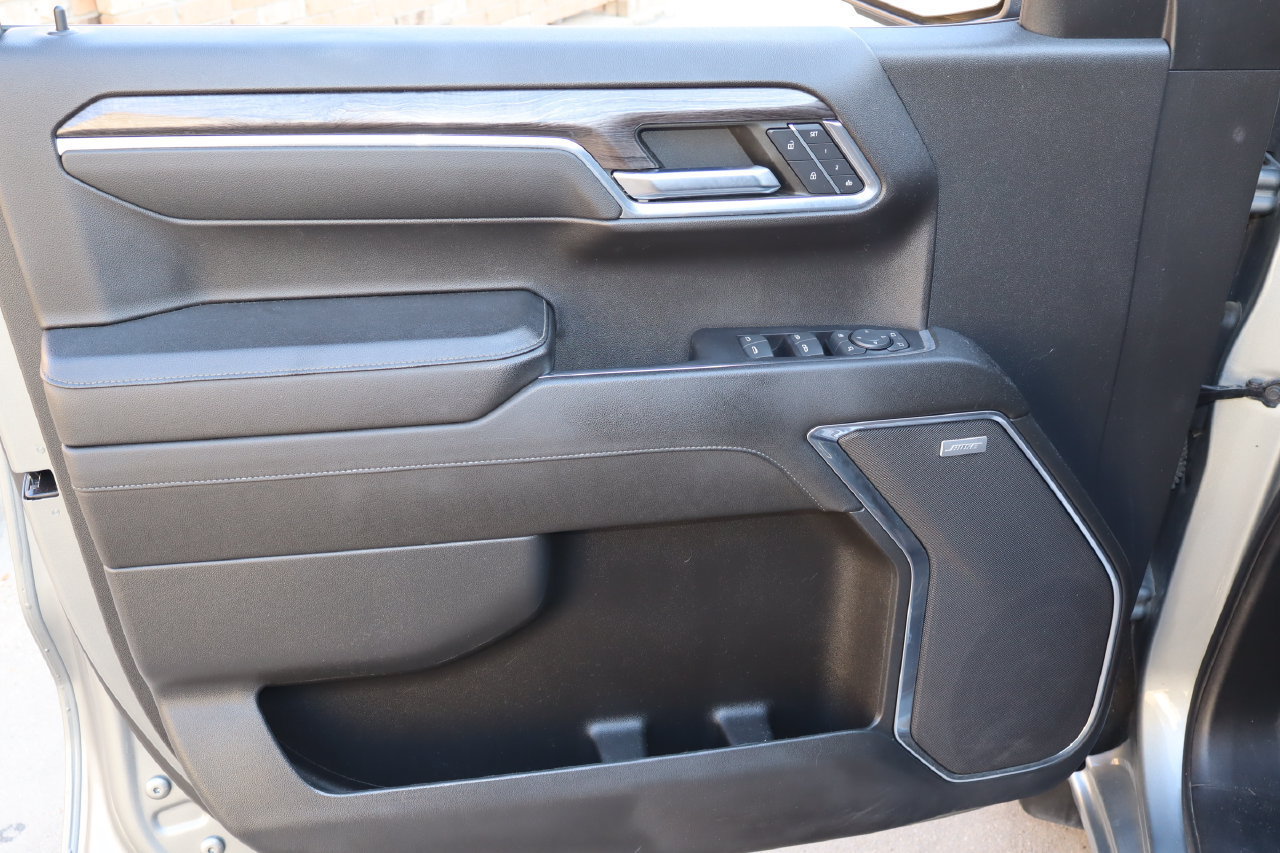 Used 2023 Chevrolet Silverado 1500 LTZ AWD/4WD image 19