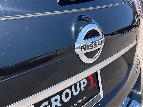 Used 2014 Nissan Rogue SV w/ SV Moonroof Package FWD image 10