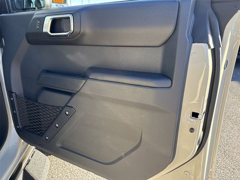 New 2025 Ford Bronco Badlands w/ Sasquatch Package image 15