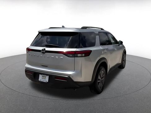Used 2025 Nissan Pathfinder SV FWD image 15