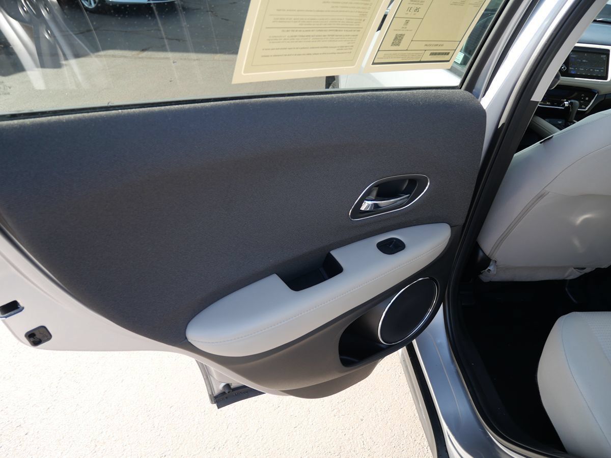 Used 2019 Honda HR-V EX image 17