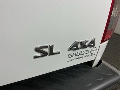 Used 2019 Nissan Frontier SL image 10