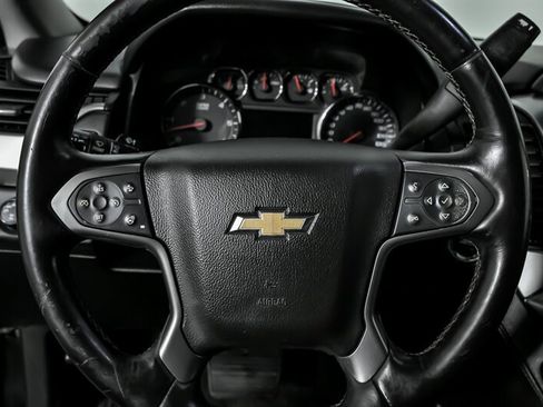 Used 2015 Chevrolet Suburban LTZ image 25