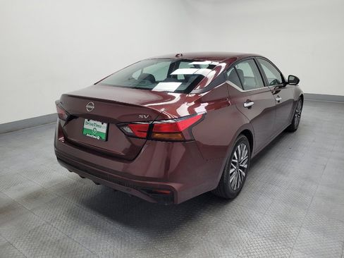 Used 2023 Nissan Altima 2.5 SV image 9