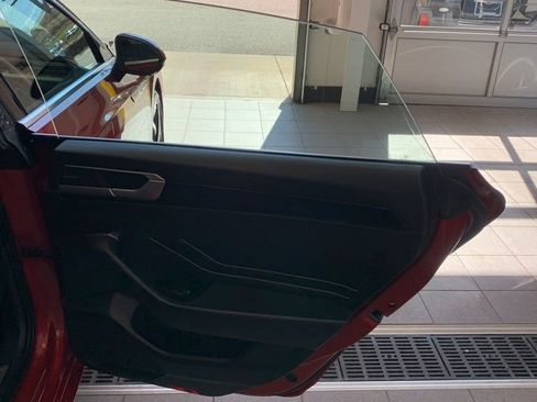 Used 2023 Volkswagen Arteon SEL Premium image 12