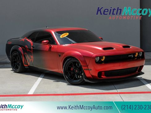 Used 2016 Dodge Challenger SRT Hellcat RWD image 1
