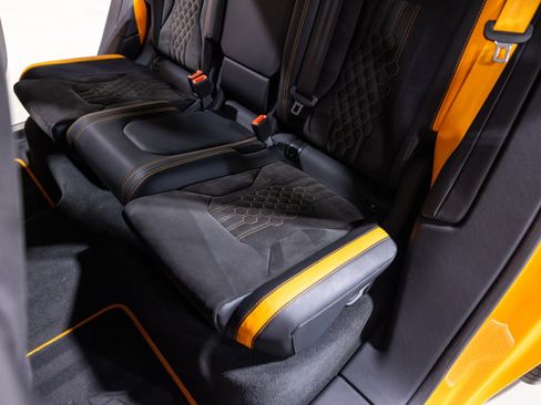 Used 2024 Lamborghini Urus S AWD/4WD image 39
