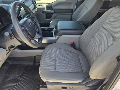 Certified 2022 Ford F250 XLT w/ XLT Value Package image 14