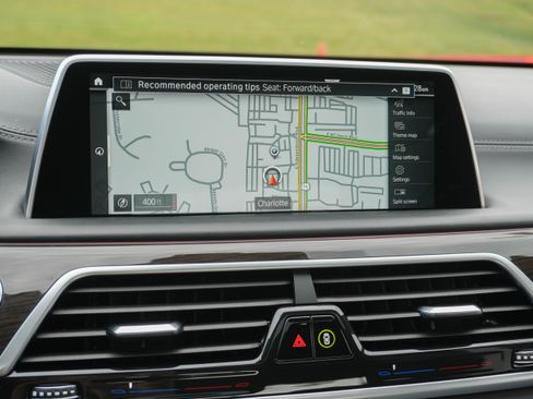 Certified 2022 BMW M760i xDrive w/ Luxury Rear Seating Package image 24