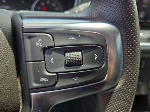 Used 2021 Chevrolet Blazer LT FWD image 22