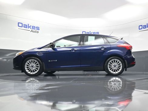 Used 2016 Ford Focus Electric Hatchback w/ Exterior Protection Package image 40