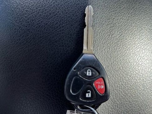 Used 2018 Toyota 4Runner SR5 image 24