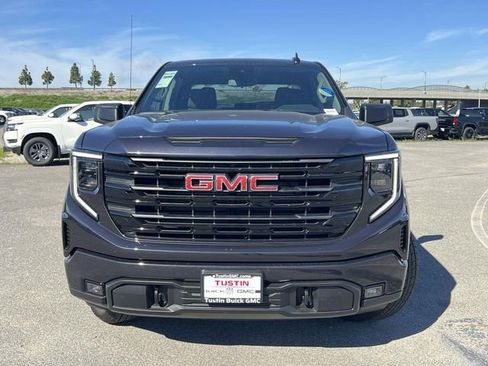 New 2026 GMC Sierra 1500 Elevation image 8