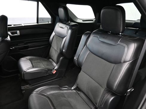 Used 2023 Ford Explorer ST AWD/4WD image 39