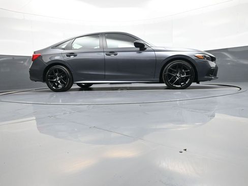 Used 2024 Honda Civic Sport image 28