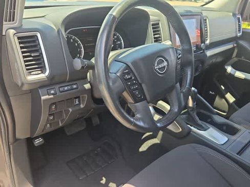 Used 2024 Nissan Frontier SV w/ SV Convenience Package RWD image 10