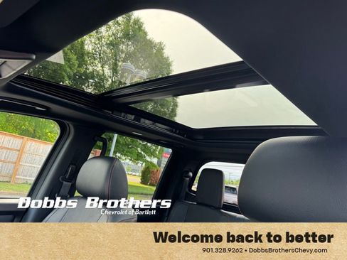 Used 2023 Nissan Titan PRO-4X w/ Pro-4x Convenience Package AWD/4WD image 33