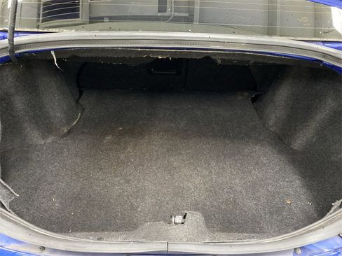 Used 2012 Dodge Avenger SE image 19