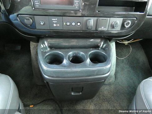 Used 2017 GMC Savana 2500 RWD image 31