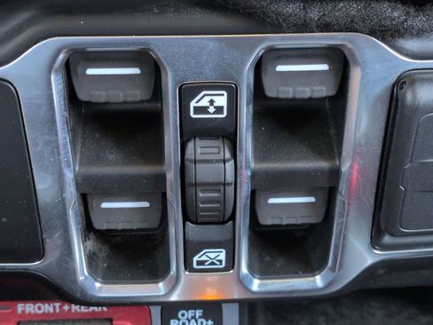 Used 2021 Jeep Gladiator Rubicon AWD/4WD image 24