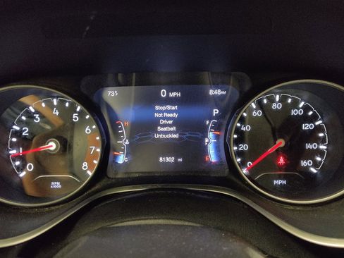 Used 2021 Jeep Compass Latitude FWD image 23