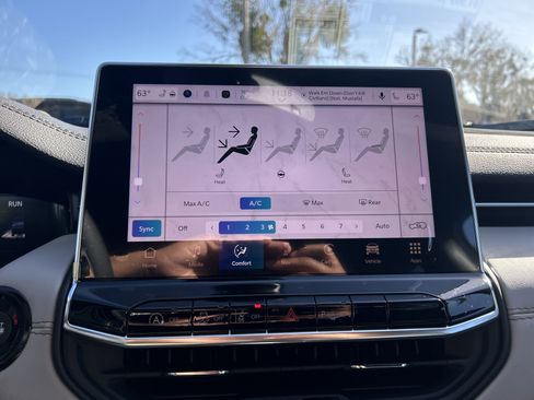 New 2026 Jeep Compass Limited image 28