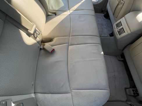 Used 2012 Toyota Avalon Limited image 16