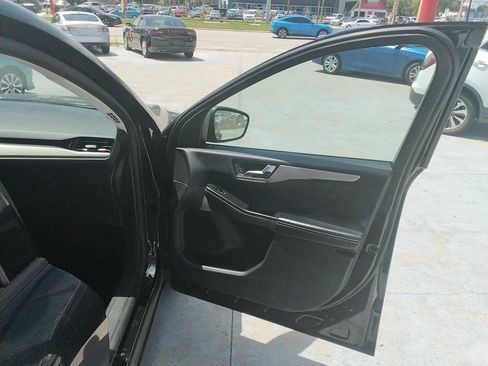 Used 2022 Ford Escape SEL FWD image 10