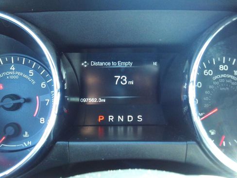 Used 2017 Ford Mustang Coupe RWD image 9