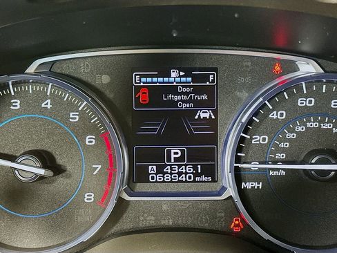 Used 2018 Subaru Forester 2.5i Touring image 12