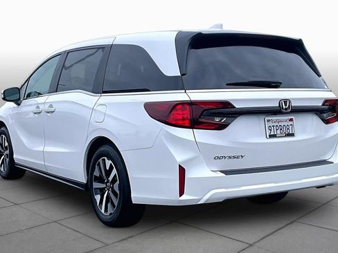Used 2025 Honda Odyssey EX-L image 11