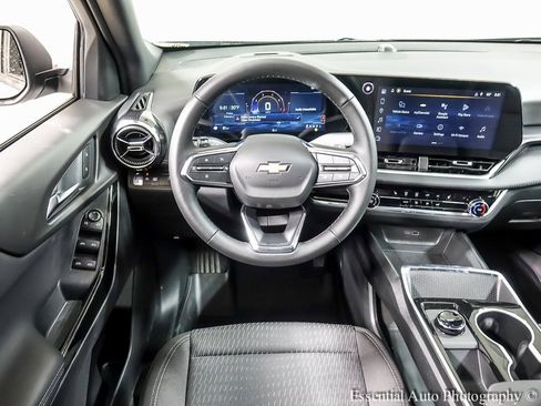 New 2026 Chevrolet Equinox LT image 11