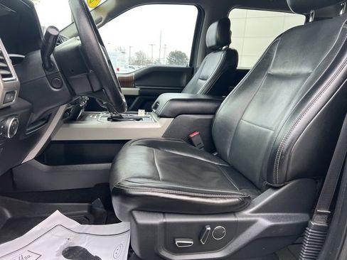 Used 2016 Ford F150 Lariat w/ Equipment Group 502A Luxury image 20