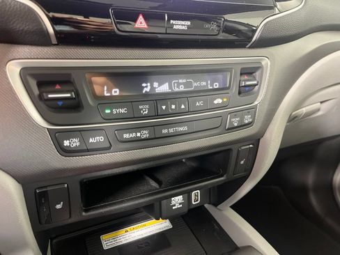 Certified 2021 Honda Ridgeline RTL-E image 29
