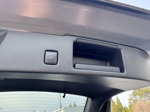 Used 2022 Ford Escape SEL image 39